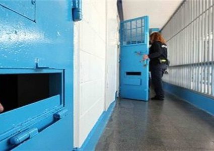 الأسيرات يواصلن التصعيد في وجه الاحتلال