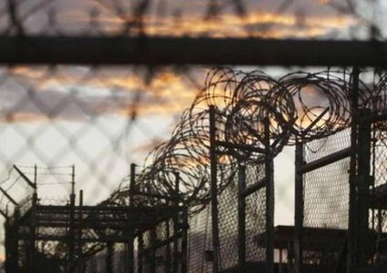 مشروع قانون يحدد مدة المؤبد للأسرى بـ60 عاماً