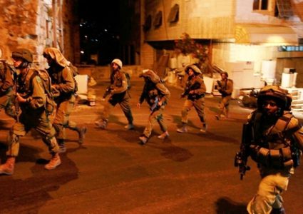 الاحتلال يداهم عدة منازل في بورين