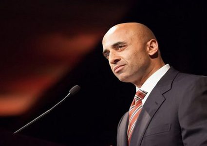 سفير "إسرائيل" وسفير الإمارات على نفس الطاولة