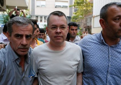 اتفاق سري بين واشنطن وأنقرة لتحرير القس الأمريكي