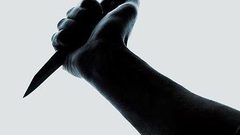 اعتداء على معلم بآلة حادة داخل الفصل