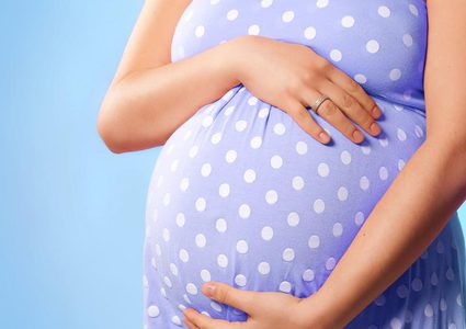 بدانة الحوامل تؤثر على نمو الجهاز العصبي للطفل