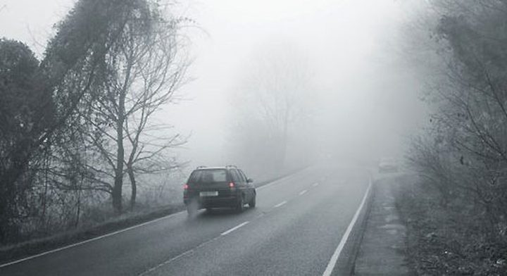 كيف يمكنك القيادة بأمان في الضباب ؟