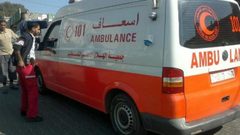 وفاة طفل سقط عليه باب حديدي