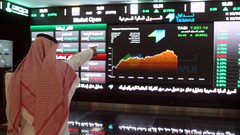 تراجع كبير في سوق الأسهم السعودي بعد تهديدات ترامب