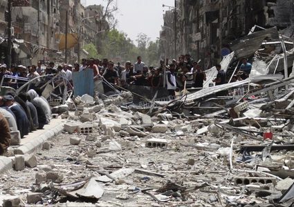 فتح: إزالة الأنقاض من مخيم اليرموك مستمر