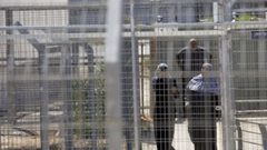 لليوم الـ40- الأسيرات يرفضن الخروج للفورة