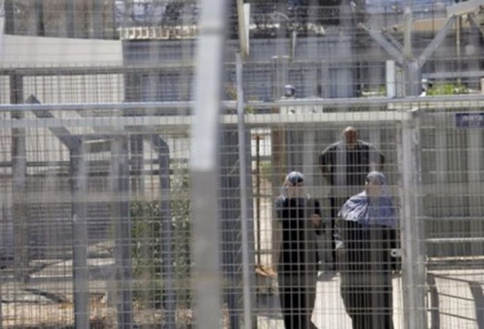 لليوم الـ40- الأسيرات يرفضن الخروج للفورة