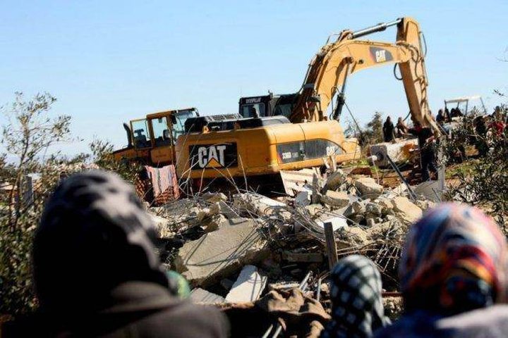 الاحتلال يجرف أراضي في سلوان