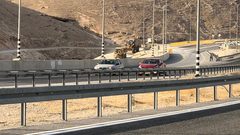 تعزيزات كبيرة للاحتلال أمام الخان الأحمر
