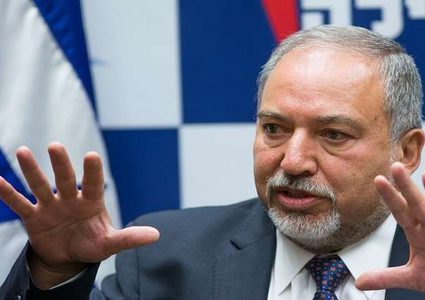 ليبرمان: لا خيار سوى عدوان جديد على غزة