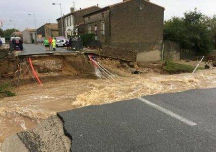 مصرع 13 شخصا جراء السيول جنوب فرنسا