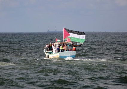 إصابة 19 مواطنا بالرصاص في المسيرة البحرية بغزة