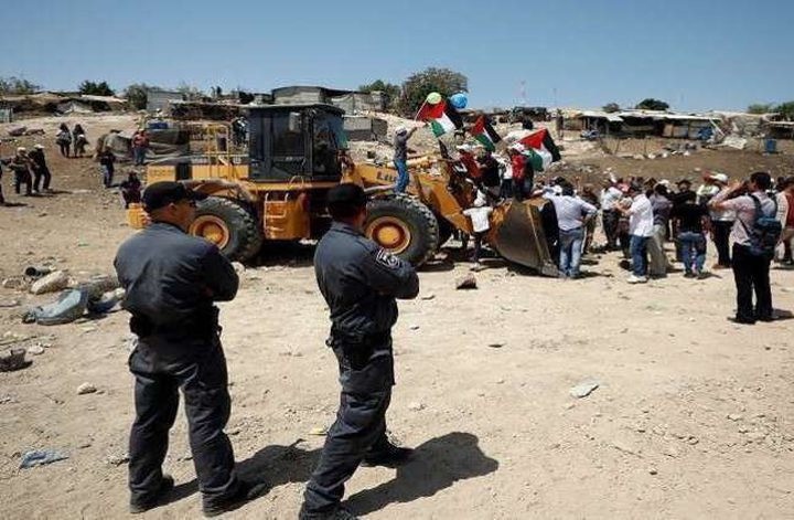 الاحتلال يستخدم مسدس جديد في الخان الأحمر