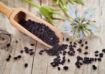 هل يمكن أن تعالج حبة البركة مشاكل الشعر ؟