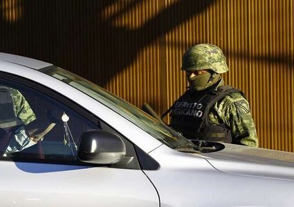 واشنطن تعرض مكافأة مالية للإمساك بزعيم عصابة