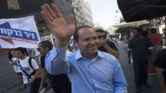 رئيس بلدية الاحتلال بالقدس يدعو لطرد الأونروا منها