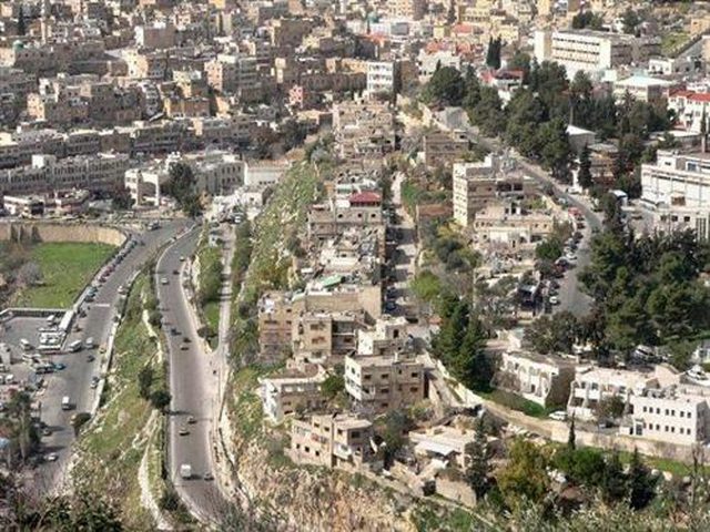 افتتاح مكتب لهيئة تسوية الأراضي في العيزرية
