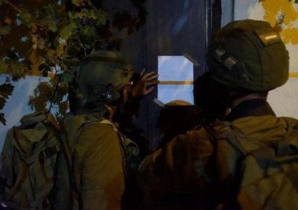 الاحتلال يكثف ملاحقته للشاب أشرف نعالوة