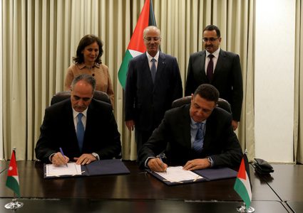 الحمدالله يلتقي رئيس سلطة الطاقة في رام الله