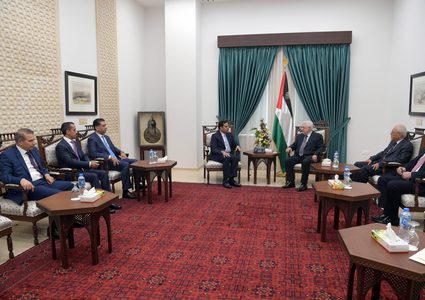 الرئيس يستقبل وفدا قطريا برئاسة الشيخ حمد بن فهد