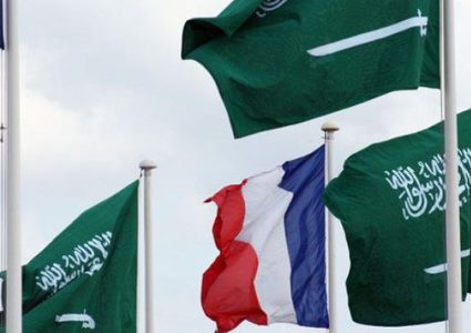 4 دول تعلق الزيارات للسعودية