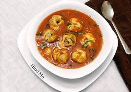 شيش برك مع صلصة الطماطم