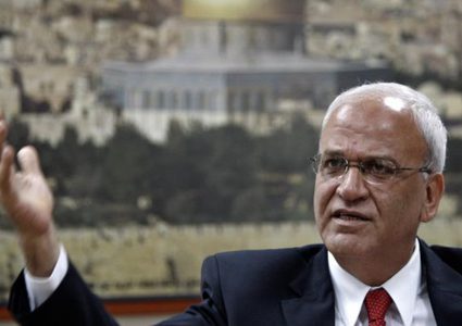 عريقات: قرار دمج القنصلية جزء من "قانون القومية"