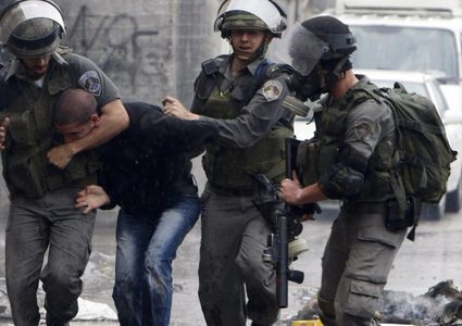 الاحتلال يواصل اعتقال شاب معاق ذهنيا من بلدة عزون