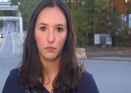 حادث سير يوقف تقريرا تلفازيا على الهواء مباشرة