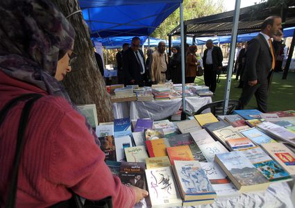 افتتاح معرض الكتاب السنوي الثاني بالخليل