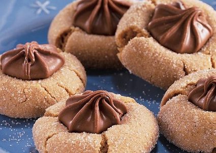 بسكويت كوكيز بالتين وحبات الشوكولاتة