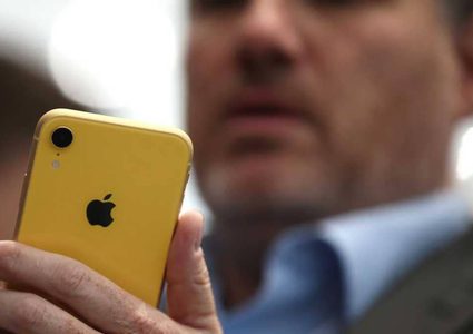 لا تتسرع بشراء هاتف جديد وانتظر "آيفون" الرخيص