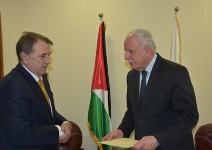 المالكي يتسلم أوراق اعتماد سفير بلغاريا الجديد