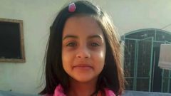 إعدام قاتل الطفلة زينب في باكستان