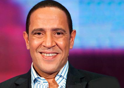 ماذا فعل أشرف عبد الباقي لترويج مسرحيته القادمة؟