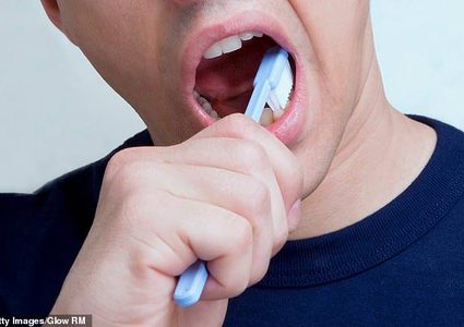 دراسة: عدم صحة الفم يزيد من ارتفاع ضغط الدم