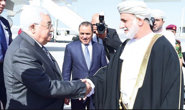 الرئيس عباس  يغادر سلطنة عُمان