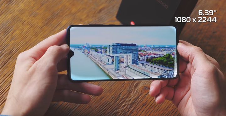 "Huawei" تطلق هاتفها الأحدث بمواصفات فائقة