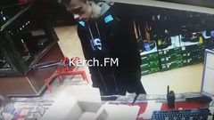 نشر فيديو يظهر "سفاح كيرتش" وهو يشتري أعيرة نارية