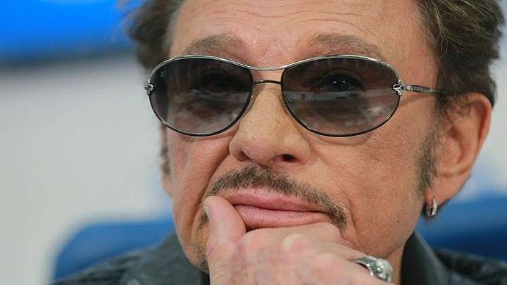 بكم بيع عقب سيجارة جوني هوليداي؟