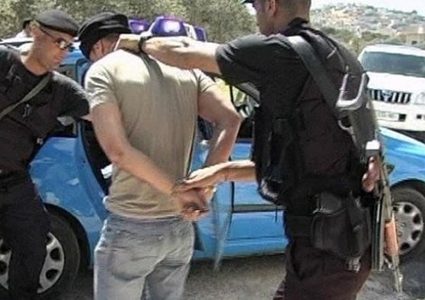 شرطة جنين تلقي القبض على مطلوبين للعدالة