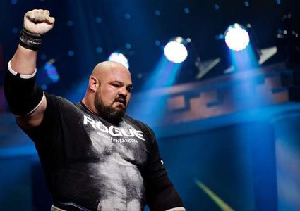 ماذا يأكل الرجل "الأقوى على كوكب الأرض"؟