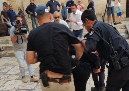 الشارع الفلسطيني ضد اعتداءات الاحتلال