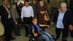 تقديم كراسي كهربائية لذوي الإعاقة في طولكرم