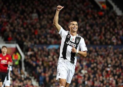 كريستيانو رونالدو يعدل عن قراره