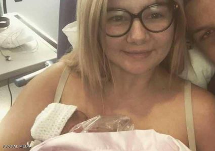 رضيعة "معجزة" بحجم هاتف آيفون!