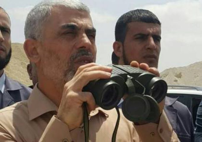 السنوار يهددالاحتلال ويمنحه مهلة حتى الخميس المقبل