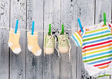 هل يجب غسل ملابس الأطفال الرضع قبل ارتدائها؟